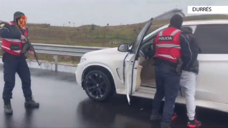 Morën peng 30-vjeçarin për shkak të një borxhi prej 6 mijë £, policia e Durrësit arreston 3 persona 