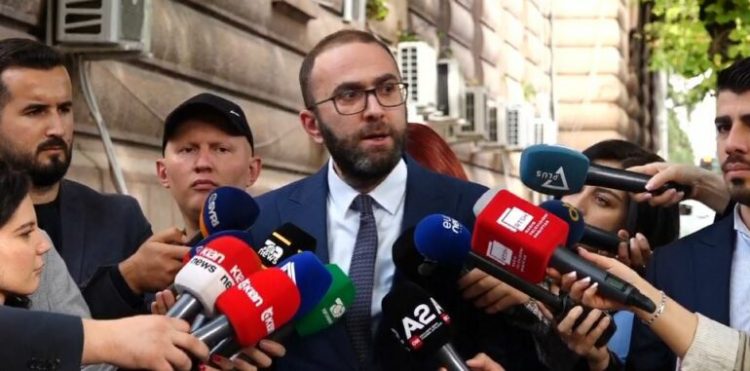 Tensionet në Kuvend, Bardhi mbledh me urgjencë grupin parlamentar të PD