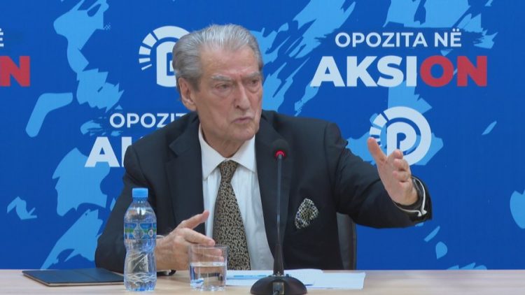 Berisha reagon ndaj propozimin e partive të vogla: Nuk mund të ndodhë kurrë që… 