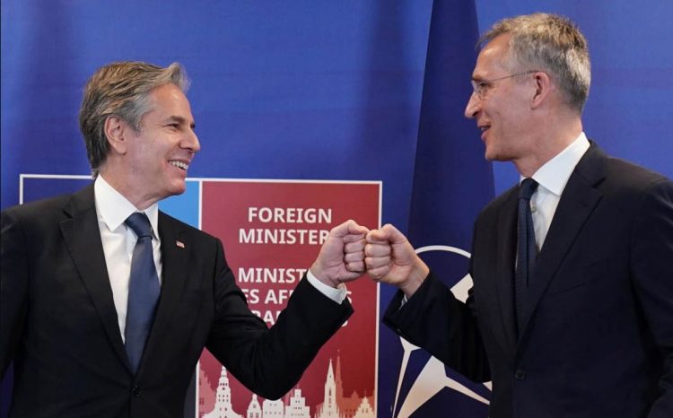 Blinken e Stoltenberg paralajmërojnë një dimër të vështirë: Ata që vunë bast kundër NATO-së, kanë gabuar 