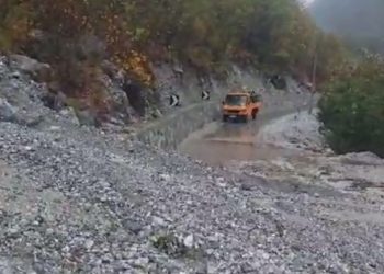 Reshjet e dendura të shiut, bllokohet aksi rrugor “Theth-Bregu i Lumit-Shalë-Shkodër”