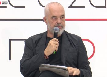 “Pas 5 vitesh Shqipëria do ketë shumë punë”, Rama thirrje prindërve: Jepini fëmijëve një zanat!