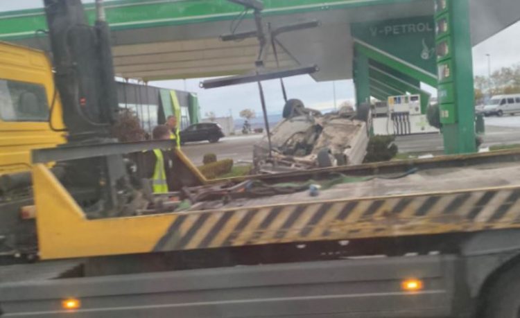 Aksident i trefishtë në Kosovë/ Humb jetën një person, plagosen 4 të tjerë