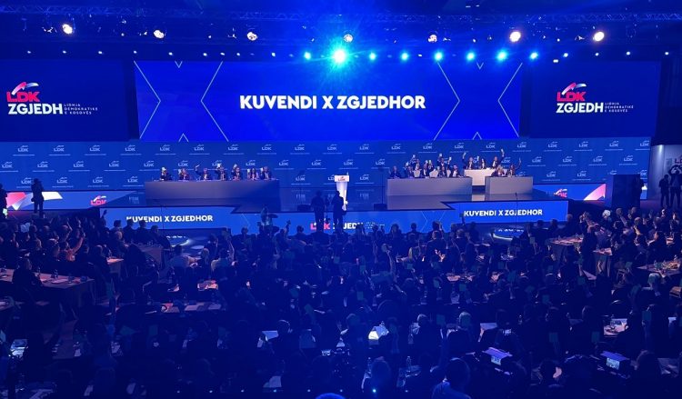 Kosovë/ Lumir Abdixhiku rizgjidhet në krye të LDK-së