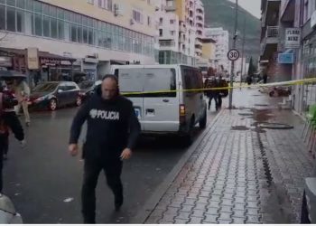 Plagosi shoferin e furgonit në Lezhë, reagon policia: Po konfliktoheshin për parkimin e mjeteve