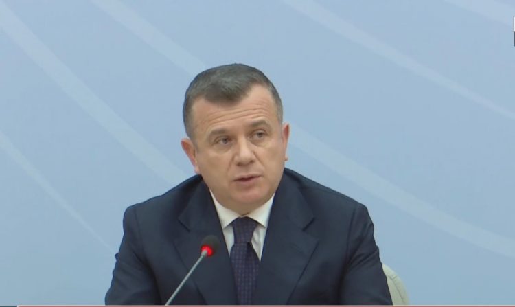 Balla: U ndaluan 19 shpërndarës. Hetime për kapjen e “kokave” të grupeve kriminale 