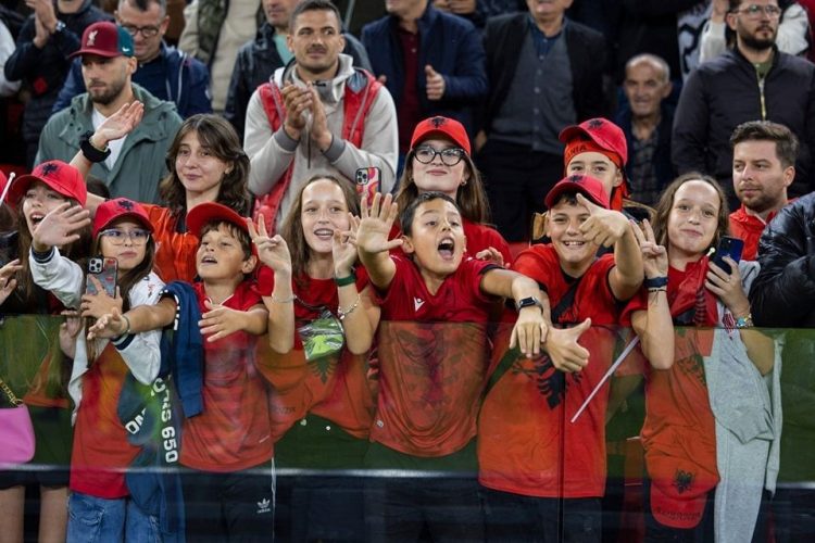 Shqipëri-Ishujt Faroe, Veliaj fton qytetarët për të festuar të gjithë në “Sheshin Skënderbej”