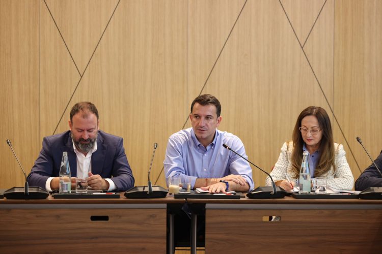 Veliaj thirrje bashkiakëve që drejtohen nga PD: Po humbasim kohë, të unifikohemi