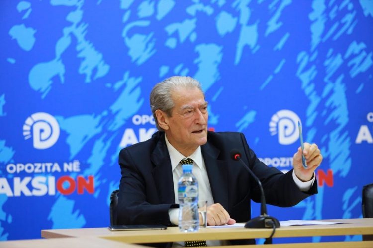 Berisha: 28 Nëntori 1944, një pushtim i ri për Shqipërinë
