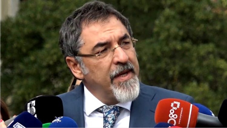 “Erdhën me tymuese e me karrige”, Çuçi: Sot miratuam buxheti historik