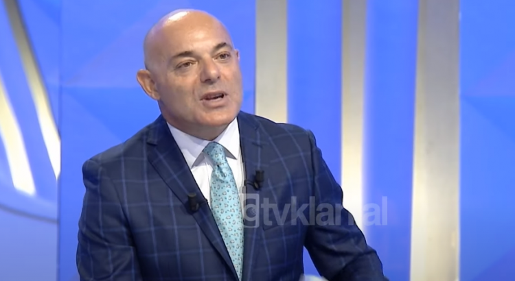 Opinion/ Timo Flloko, jeta, karriera dhe pasioni për poezinë! (27 Nëntor 2023)