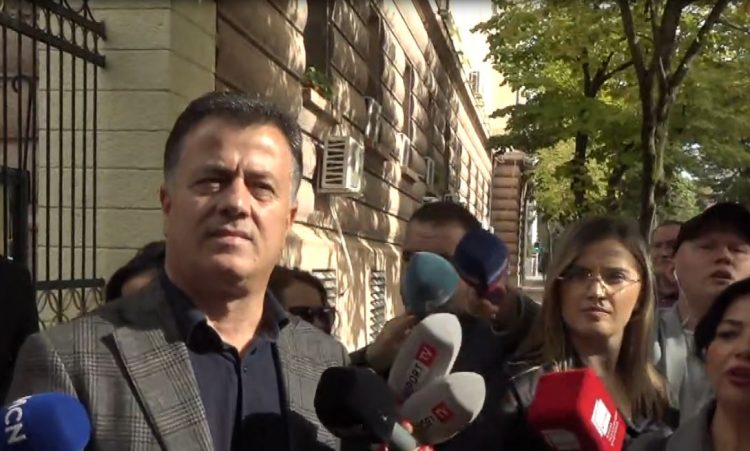 Noka: Linda e Rama e kanë kthyer Parlamentin në bunker, ja filmoni drynat