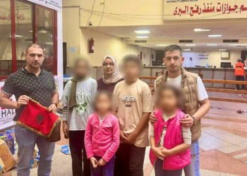 Largohen nga Gaza shtetasit e parë shqiptarë, një nënë dhe 4 fëmijët e saj