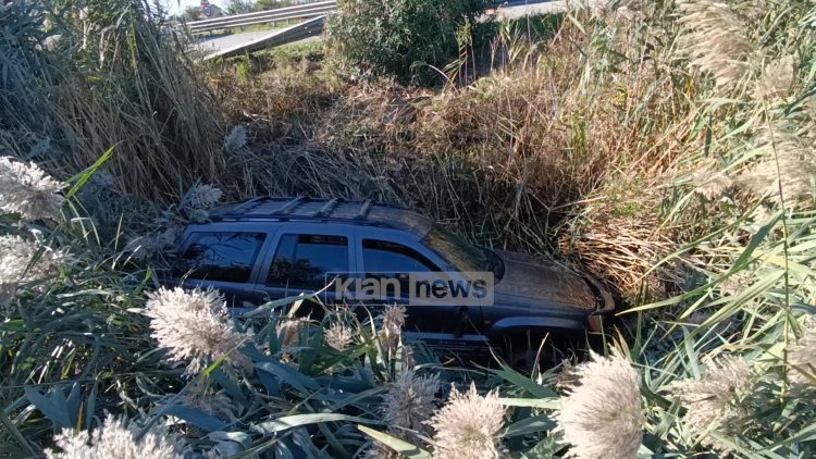 Parakalimi shkon gabim, fuoristrada përfundon në kanal. Shpëtojnë mrekullisht 3 fëmijët