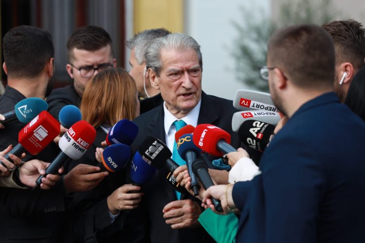 “Ishte grevë!” Kaosi në Kuvend, Berisha: Të vendosur të sakrifikojmë veten