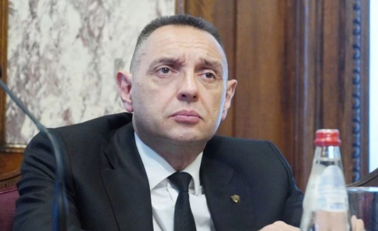 Pasi njoftoi dorëheqjen, Vulin: S’ka konflikt mes meje dhe Vuçiçit