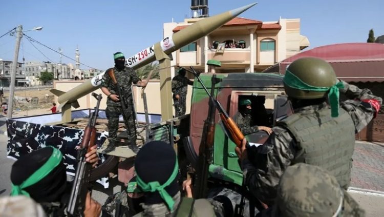 Hamas: Nuk do të lirojmë asnjë peng deri sa Izraeli të ndalojë tërësisht sulmet