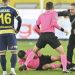 VIDEO/ Goditi me grusht dhe i nxiu syrin arbitrit, arrestohet presidenti i klubit turk