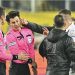 Skandali në Turqi, arbitri i dhunuar kërkon të tërhiqet nga futbolli