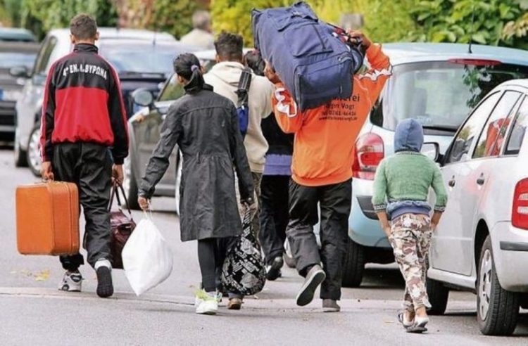 Bashkimi familjar më i vështirë, Franca ashpërson rregullat për emigrantët