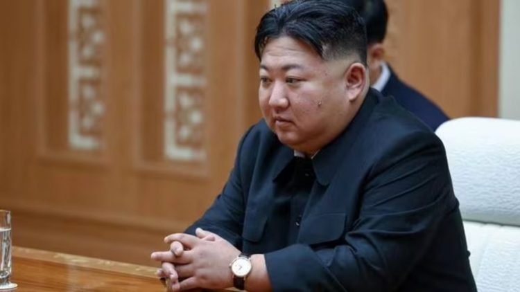 Kim Jong-un i kërkon partisë të përgatitet për luftë