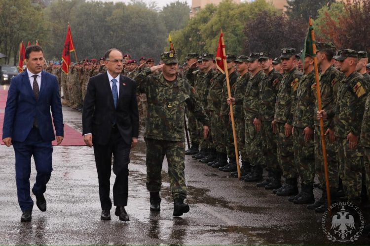 111-vjetori i themelimit të Forcave të Armatosura, Begaj: Janë krenari kombëtare, kanë arritur me sukses të mbajnë lart flamurin