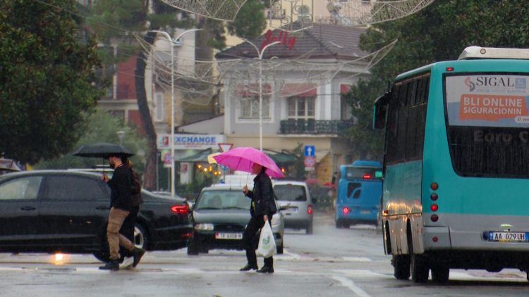Reshje shiu dhe dëbore, parashikimi i motit për ditën e sotme