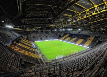 Nga Borussia te impianti i finales së Europa League, stadiumet ku ndeshen kuqezinjtë