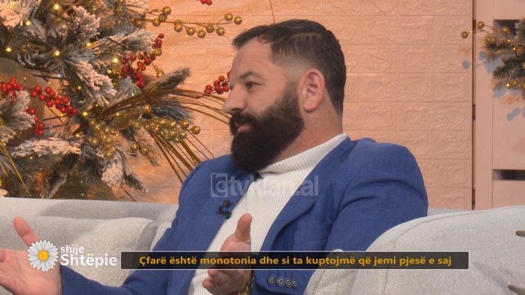 3 vite maksimumi, opinionisti: Nuk rri dot me të njëjtën partnere, i ndërroj shpesh