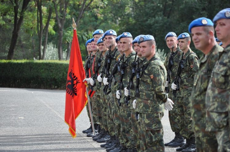 Shqipëria do të dërgojë trupa shtesë në misionin paqeruajtës të NATO-s në Kosovë