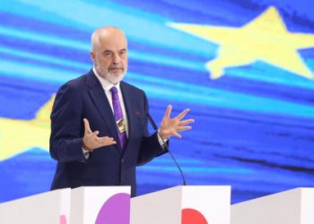Rama zbulon bisedën që bëri me krijuesen shqiptare të Chat GPT 