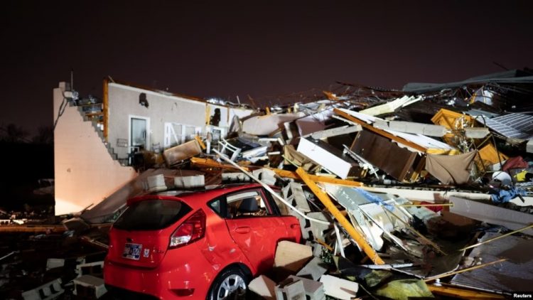 Tornadot godasin SHBA, 6 të vdekur