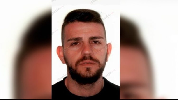 I njohur si “mbreti” shqiptar i narko-trafikut,  arratiset nga qendra e rehabilitimit në Itali Dorian Petoku