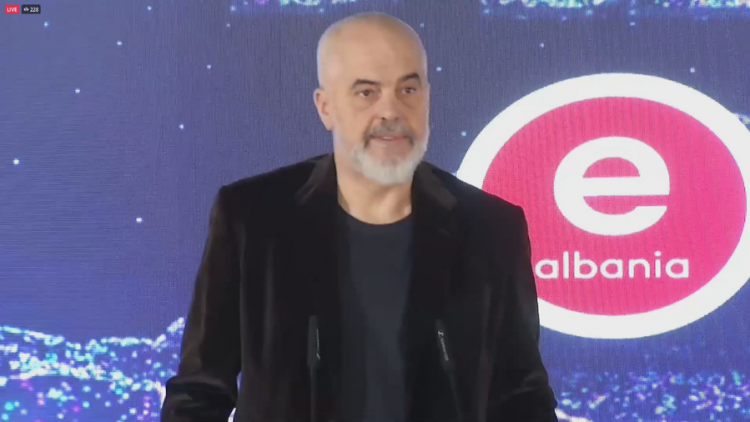 Rama prezanton asistentin virtual në E-Albania: Do jetë shërbëtori publik i Inteligjencës Artificiale ditë-natë
