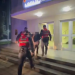 Dy arrestuar në Fier! Njëri rrahu babin dhe u kap me drogë, tjetri për thyerje të arrestit në shtëpi 