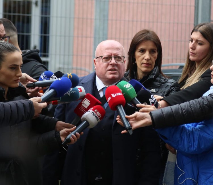 Shtyhet sërish vendimi për Berishën/Avokati Gjokutaj: Kërkuam përsëri përjashtimin e gjyqtares 