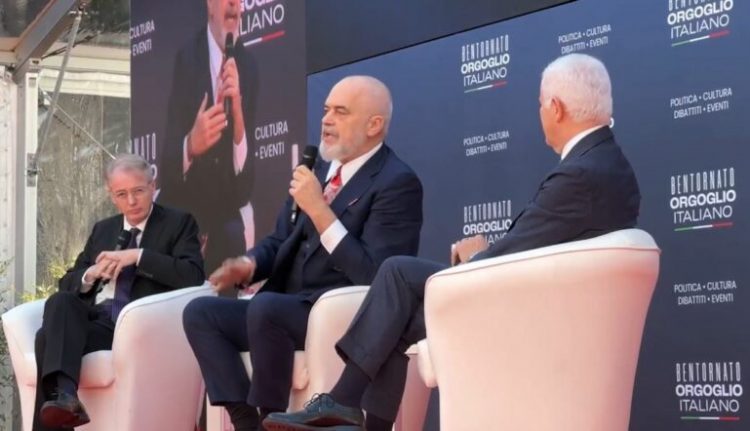 Rama refuzon të flasë për opozitën shqiptare: Kur jam jashtë vendit nuk komentoj problemet politike të vendit tim