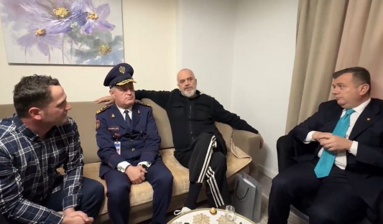 “Sjellja e efektivëve me qytetarët mbetet për t’u rregulluar,” Rama: Rritje të konsiderueshme pagash në 2024