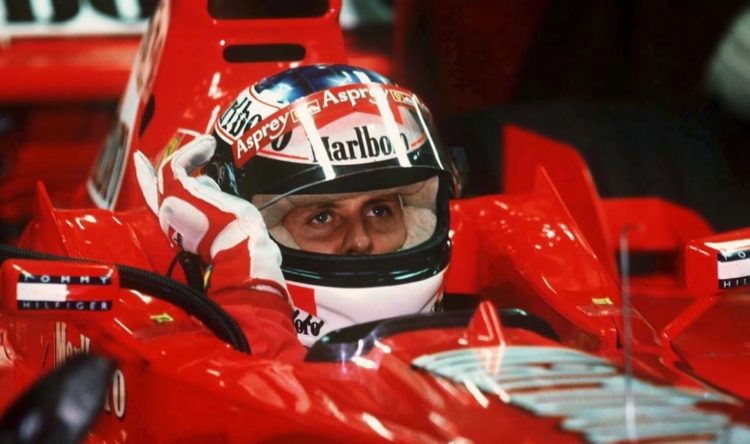 Schumacher 10 vite pas aksidentit/ Mjekët po përpiqen për të përmirësuar gjendjen e tij