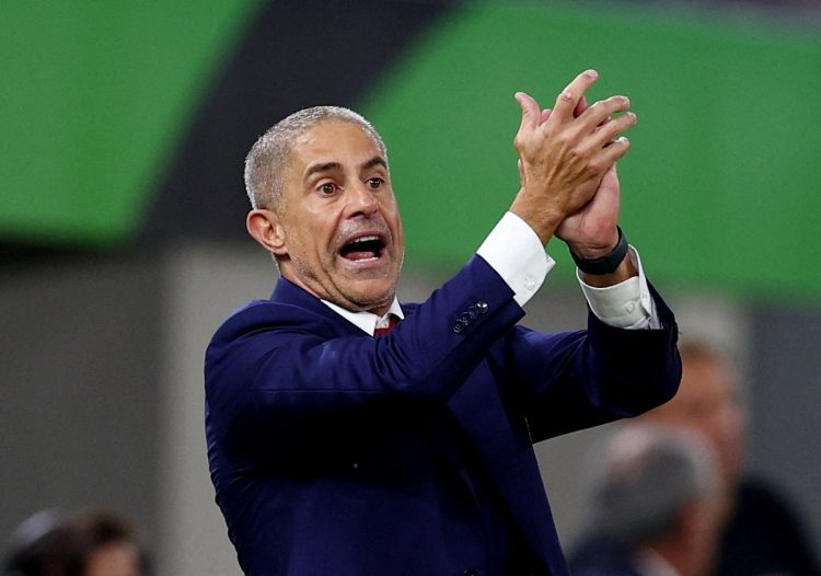 Kualifikimi në Euro2024/ Sylvinho në mesin e kandidatëve si trajneri më i mirë i vitit 2023
