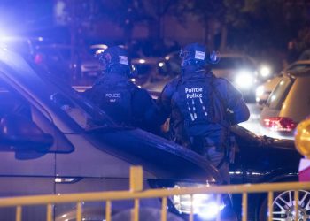 Të shtëna me armë zjarri në Bruksel, plagosen tre persona