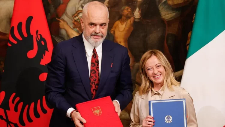 Marrëveshja me Italinë për emigrantët/ BBC: Gjykata shqiptare i dha “dritën jeshile”!
