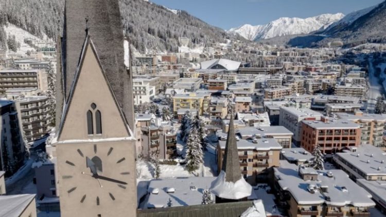 Lufta/ Diplomatët e lartë diskutojnë në Davos për Ukrainën