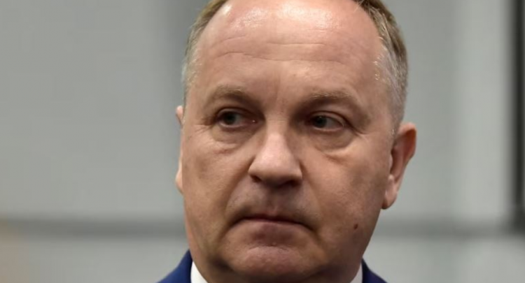 Rusia liron nga burgu një ish-kryetar të dënuar për të luftuar në Ukrainë 
