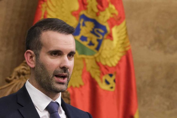 Dhunimi i tre shqiptarëve/Reagon kryeministri i Malit të Zi: Po punohet për kapjen e autorëve! 