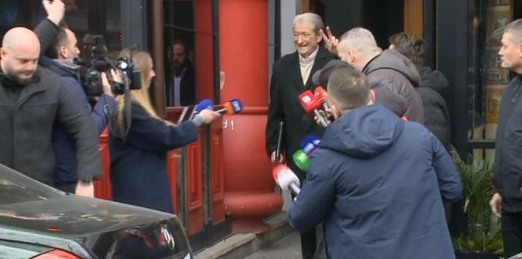 Del nga banesa për t’u paraqitur në SPAK, Berisha: Beteja pa kthim vazhdon!