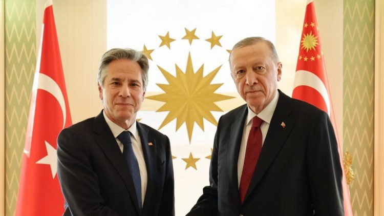 Blinken takohet me Erdogan në Stamboll: Në fokus lufta në Gaza 
