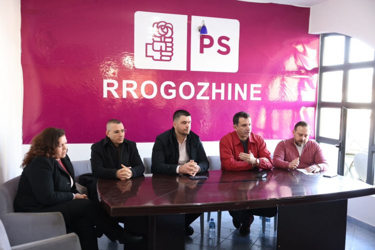 Veliaj në Rrogozhinë: PS të zgjerohet me talente të reja, jo si PD që i ka ngelur vetëm një dritare