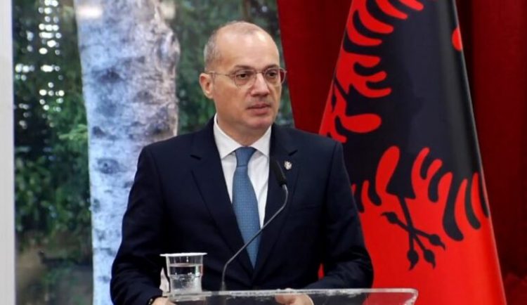 Ministri Hasani me homologun turk: Shkëmbimet tregtare të kalojnë shifrën 1 miliard Euro