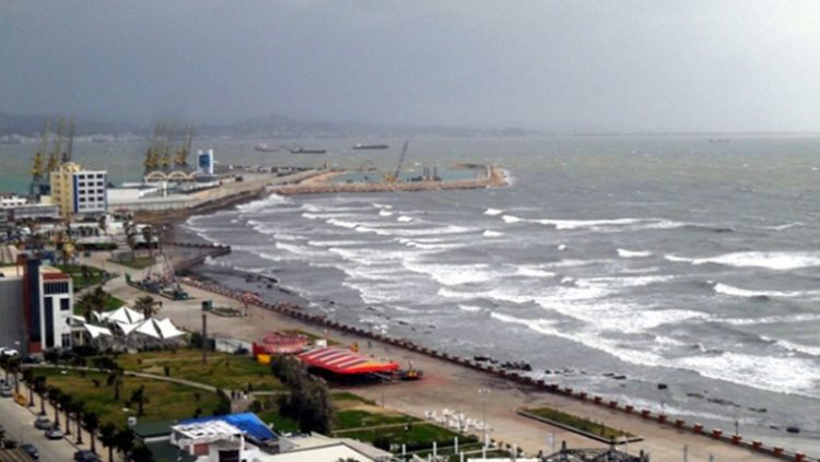 Përkeqësimi i motit, Kapiteneria e Vlorës pezullon lundrimet